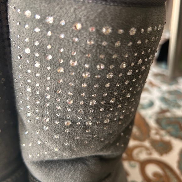 UGG GRAY SWAROVSKI CRYSTAL BOOTS - Picture 4 of 9